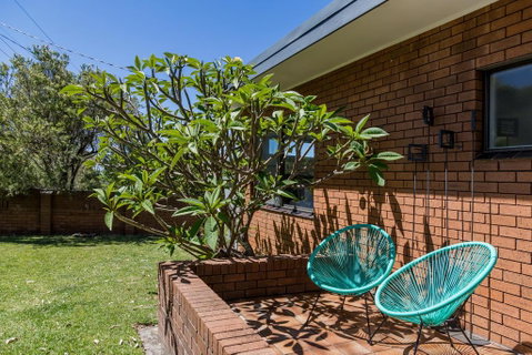 235 Mitchell Parade, Mollymook - Lismore Accommodation 2