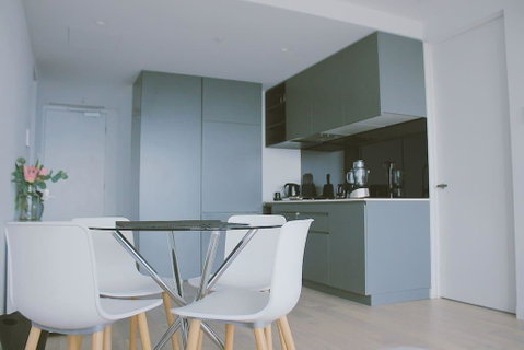 2Bed 2Bath Minimalist Apartment In CBD - Lismore Accommodation 0