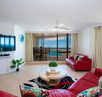 3 Bedroom Apartment - Panoramic Ocean Views - Lismore Accommodation