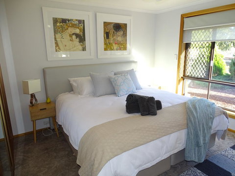 3 Pears On The Park McLaren Vale - Lismore Accommodation 0