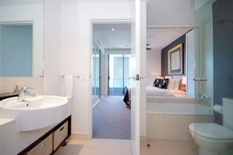 301 Harbour Lights - Lismore Accommodation 1