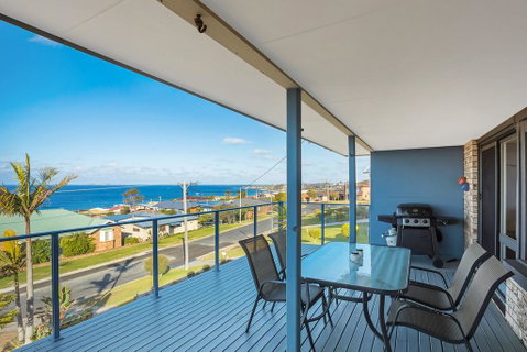 45 Hillside Cres Beach House - Lismore Accommodation 2