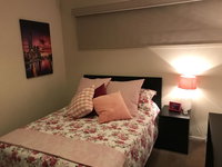 5 Star Room with own Bathroom - Singles Couples Families or Executives