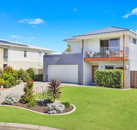 53 Northbeach Place Mudjimba - Lismore Accommodation