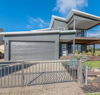 7 Graydens Road Ventnor with Spectacular views - Lismore Accommodation