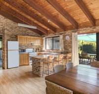 75 River Rd - Tabourie Hideaway - Lismore Accommodation