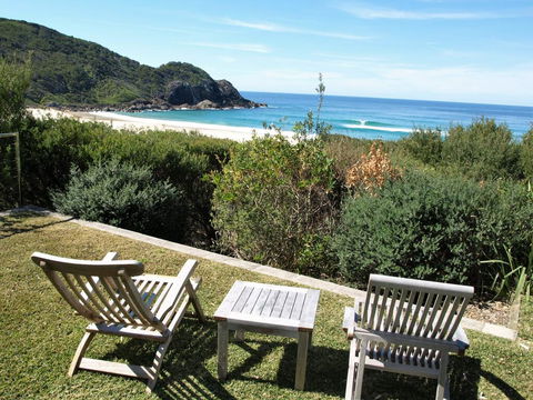 8 ON COAST (4 Night Min) - Lismore Accommodation 0