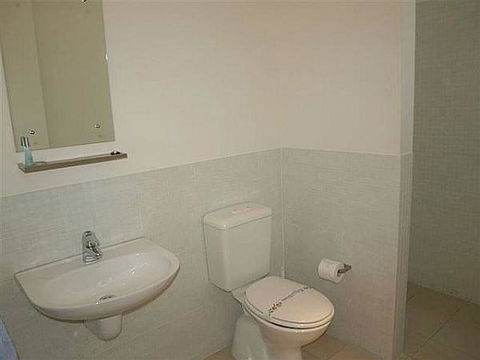 8 ON COAST (4 Night Min) - Lismore Accommodation 3