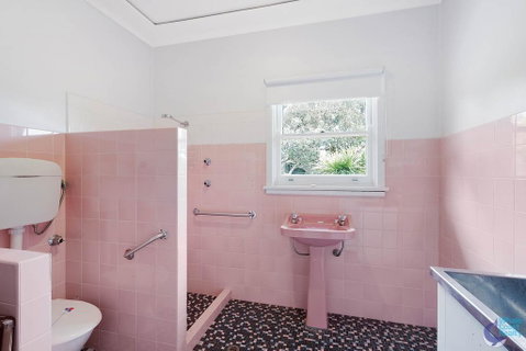84 Ocean Parade - Lismore Accommodation 1