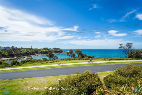 84 Ocean Parade - Lismore Accommodation 3