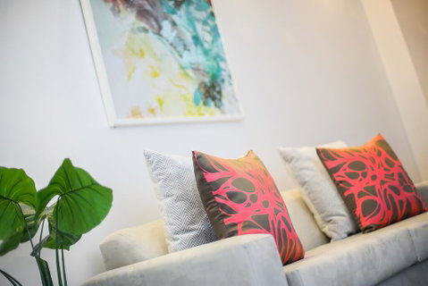 A Comfy & Central 2BR Apt Near Flinders Station - Lismore Accommodation 3