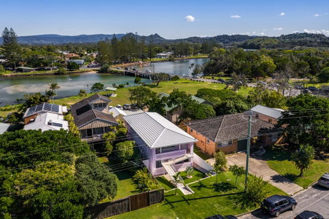 A PERFECT STAY - Sunset Beach - Riverside - Lismore Accommodation 2