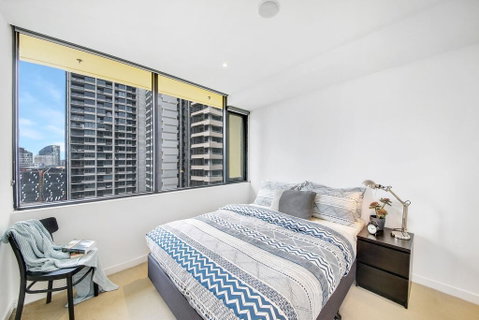 A Stylish 2BR CBD Apt With Beautiful City Views - Lismore Accommodation 3