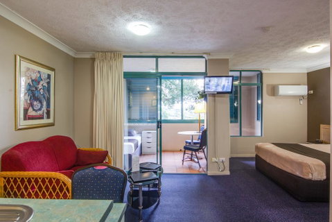 AAA Airport Albion Manor Apartments And Motel - Lismore Accommodation 3