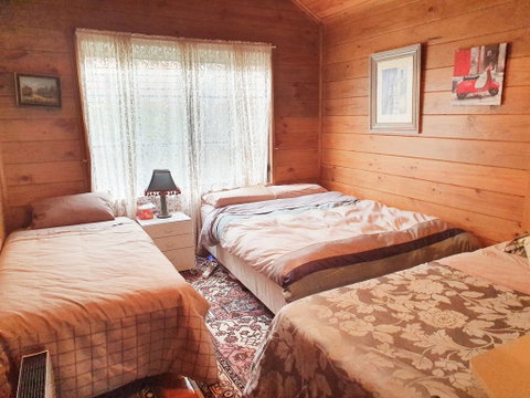 Abelia Cottages SPA Lakeside COTTAGE No 2 - Lismore Accommodation 3