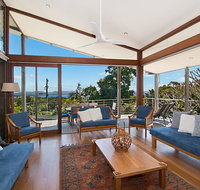 Above The Pass - Lismore Accommodation