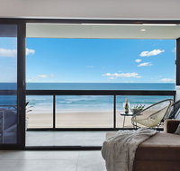 Absolute Beach Front Renovated 3 Bdrm 2 Bath App - Lismore Accommodation