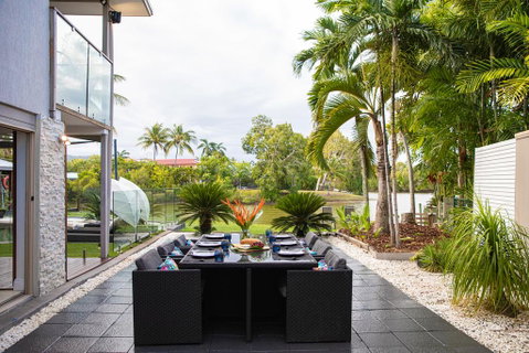 Absolute Lakefront - Port Douglas - Lismore Accommodation 0