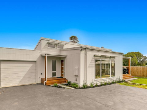 Absolutely Beach - Lismore Accommodation 0