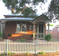 Acacia Cottage on Peel Bathurst - Lismore Accommodation