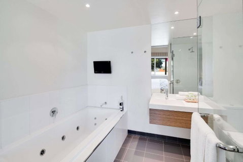 Drouin Motel - Lismore Accommodation 4