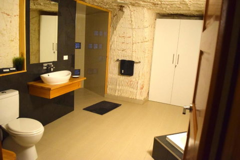 Dug Out B&B - Lismore Accommodation 3