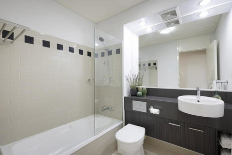 East Perth CBD Apartment Close To The Swan River - Lismore Accommodation 2