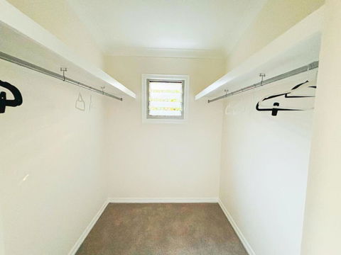 Elegant Villa Near Shopping Mall - Lismore Accommodation 4