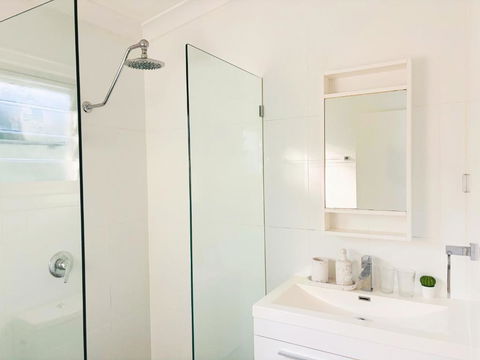 Elegant Villa Near Shopping Mall - Lismore Accommodation 2