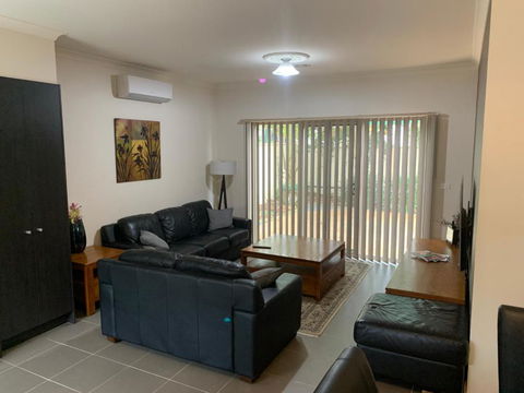 Elmsford Cottage - Lismore Accommodation 3