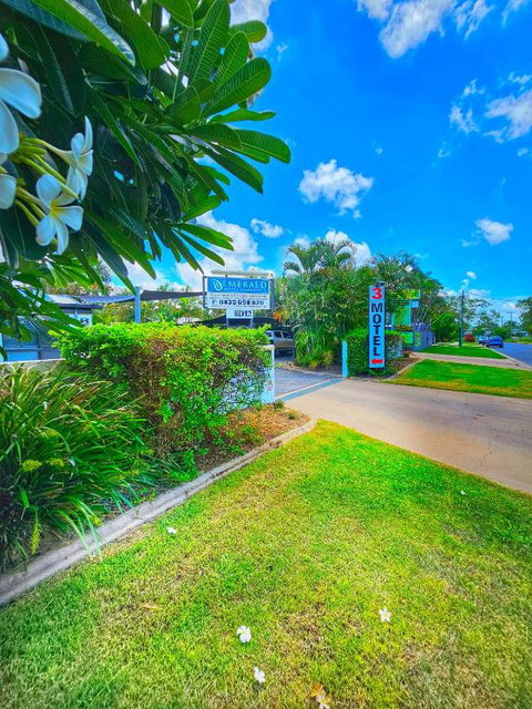 Emerald Motel Apartments - Lismore Accommodation 0