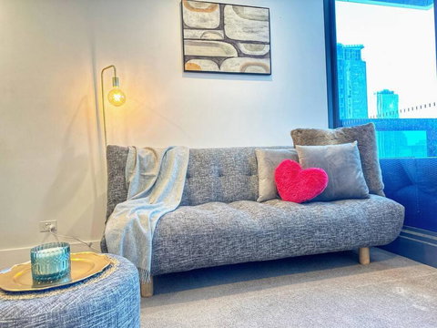 ES2410-2Bed 2Bath Vision Apt With Balcony, Pool & Gym - Lismore Accommodation 1