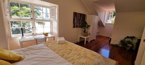 Fab 4brm Home With Pool A 15 Min Walk To Beach - Lismore Accommodation 3