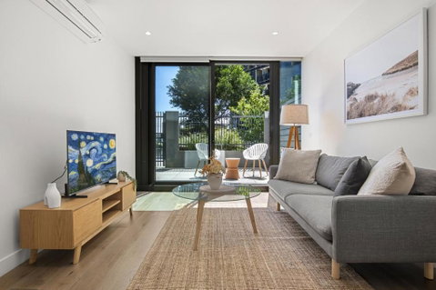 Fabulous 1-Bed With Pool And Private Courtyard - Lismore Accommodation 0