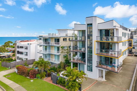 Fair Havens Unit 4 Kings Beach QLD - Lismore Accommodation 1