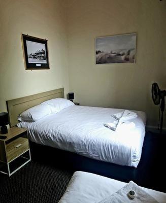 Family Hotel - Lismore Accommodation 3