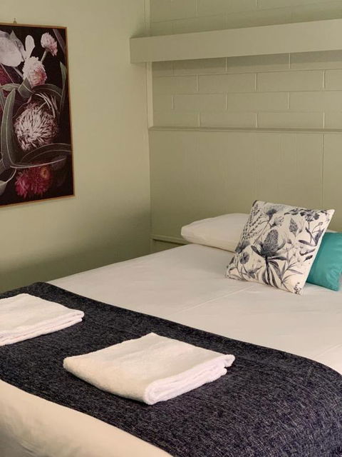 Finley Country Club Hotel Motel - Lismore Accommodation 3