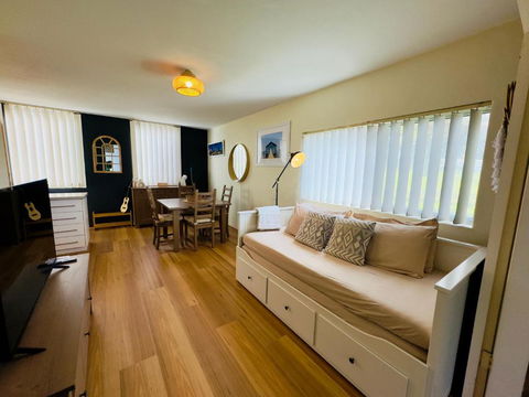 FORR64 - Cosy East Perth Retreat - Lismore Accommodation 0