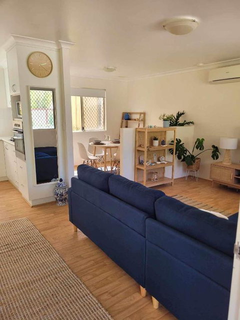 G&R Beach Cottage - Lismore Accommodation 2