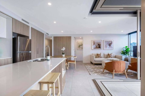 Gabba Oasis:Luxury 3BRM Apt Pool - Lismore Accommodation 4