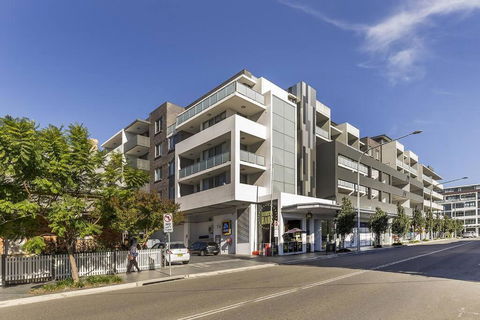 GLAD3 Gladesville Getaway Bright & Contemporary - Lismore Accommodation 3