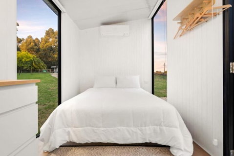 Glorious Escape By Tiny Away - Lismore Accommodation 3