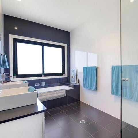 GOULBURN ALPACA FARM STAY - Lismore Accommodation 4
