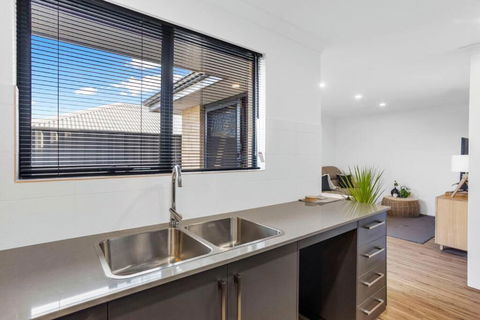 Guildford Family Hideaway - Lismore Accommodation 3