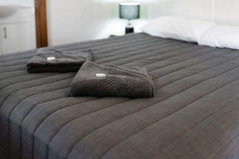 Gundagai Cabins & Tourist Park - Lismore Accommodation 2