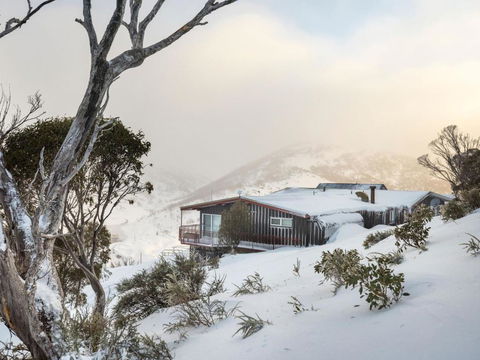 Guthega Inn - Lismore Accommodation 0