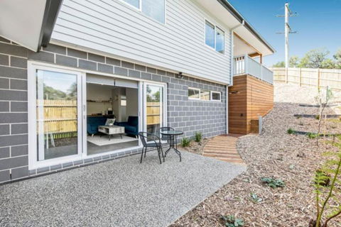 HALE KUPA Rye Beach House Spa Table Tennis - Lismore Accommodation 2