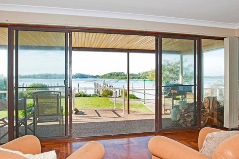 HAIS18G - Riverside Delight - Lismore Accommodation 3