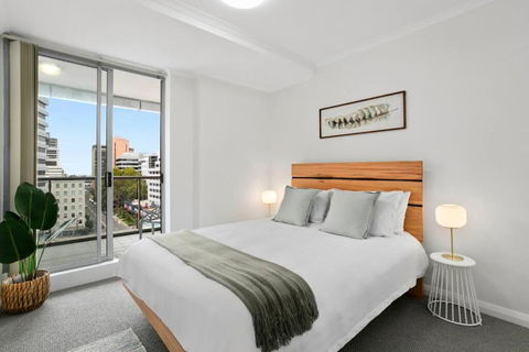 HELP1 - Chatswood Charm Central Apartment Near Station - Lismore Accommodation 2