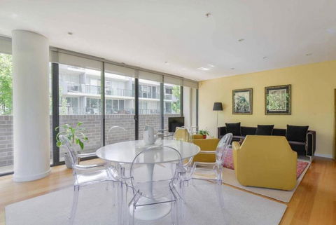 HAZEL Chapel St Socialite. Pool, Spa & Gym - Lismore Accommodation 3